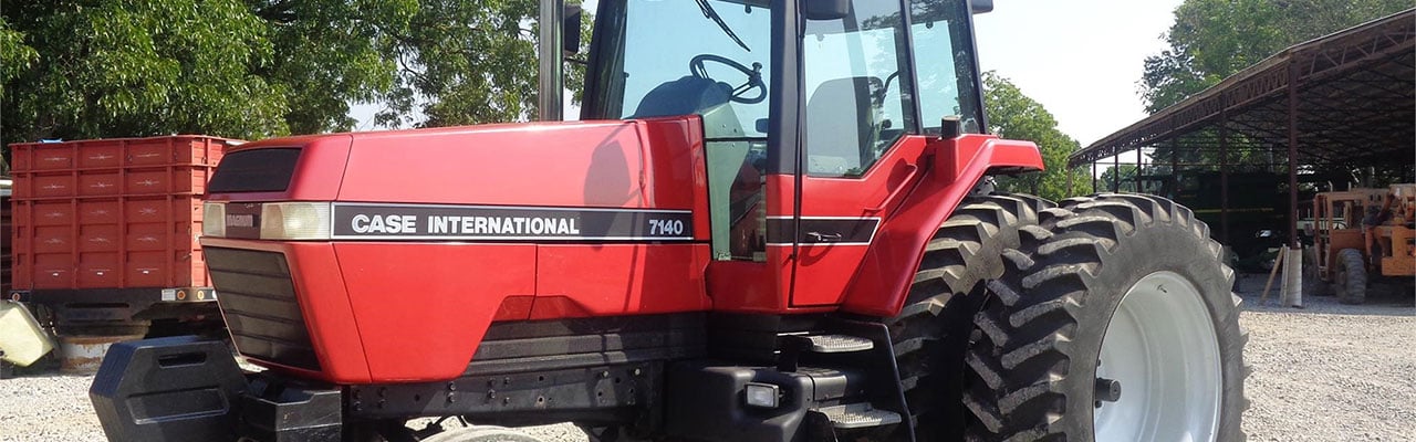 Case 7140 tractor